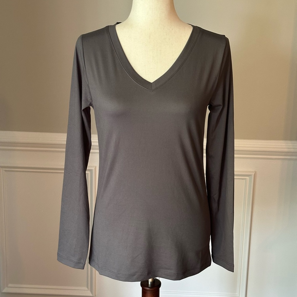 NEW Zenana Buttery Soft Long Sleeve V Neck Stretch fitted T